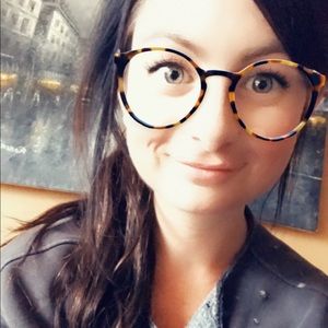 Meet your Posher, Laura